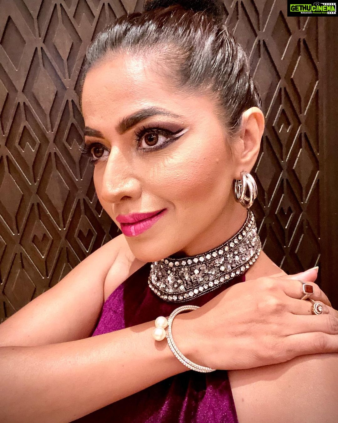 Ridheema Tiwari Instagram - A little Contour and Confidence Outfit @vioriccaofficial Jewellery @itahdnura Styling @instylewithaditi #winegown #glamglam #casinostyle #partystyling #phuket #phuketthailand #thailand #ridhiematiwari #jewellerydesign #jewelletyaddict JW Marriott Khao Lak Resort & Spa