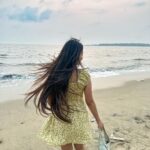 Riya Sharma Instagram – In her element 🍂

Dress- @zara 
Bag- @gucci 

#beachvibes #beachbabe #beachhair #messyhair #goodmorning Mumbai, Maharashtra