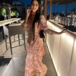 Riya Sharma Instagram - May this Dussehra, light up for you, The hopes of happy times, And dreams for a year full of smiles Wishing y’all a very happy Dussehra ✨🤍🤍 #happydussehra #loveandlight