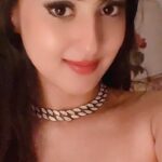 Riya Sharma Instagram - ज़िना इसिका नाम है ॥! ❤️ #friendship #oldsongs #rajkapoor #80smusic #goodvibes #itswrap #friends #love #you #kashibaibajiraoballal #zeetv #riyasharma #zees5 #favorite #thesquad #we4 @riyasharmaa_09 @paraabtejasvvi @navneetrakeshsharma