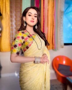 Riya Sharma Instagram - There is beauty in simplicity ✨