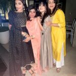 Riya Sharma Instagram - #diwali2021 with the most beautiful and the most important people of my life ❤️✨ P.S. thankyou @mallaikaa07 for getting me this amazing outfit at the last min! ❤️ #latepost Landmark, Kanpur