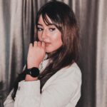 Riya Sharma Instagram - Get your hands on the amazing watch and speaker by @varnitechnology 🖤 Collaboration by @soapboxprelations Mumbai, Maharashtra
