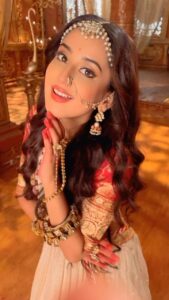 Riya Sharma Instagram - Ghar more pardesiyaan 🌟💫
.
.
.
#reelsinstagram #gharmorepardesiya #dance #dancereels #trending #trendingreels #trendingnow #reelsinstagram
