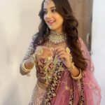 Riya Sharma Instagram - CEO of needing help. Makeup: @makeupbyshikhapujari Hair: @the_gg_styles #bts Mumbai, Maharashtra