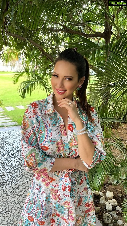Rochelle Rao Instagram - @baywatchstayzz a gem in #chennai Comment to know more about our fun stay on the coast or head on to their insta to book your own summer getaway with your loved ones. Great location, lovely pool & wonderful hospitality, we had the best time! #kerotravels #kero #keroreels #lotteryontkss #lottery #travelblogger #summervacationideas #summergetaway #vacations #summerholidays