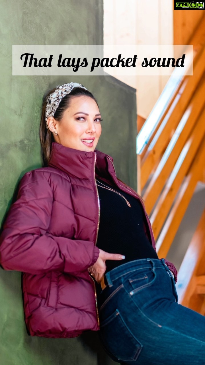 Rochelle Rao Instagram - “That lays packet sound” #notanad Shot by @being_flamingo @flamingo.productions Wearing @veromodaindia & @joeyandpooh Location @ekamchail Ekam Villa, Chail