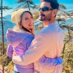 Rochelle Rao Instagram - Things to remember on a trek … watch till the end 😜🤣 📍 @ekamchail Outfit @onlyindia 📸 @flamingo.productions #kero #kerotravelseries #couplegoals #travelreel #travelblogger #trekking #lifestyleinfluencer #kerotravels #lottery #lotteryontkss #lotteryreelchallenge Ekam Villa, Chail
