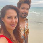 Rochelle Rao Instagram - If you are wondering what our new years views were like.. #kohkoodisland is one of the southernmost islands in #thailand it’s so remote that it takes half a day to get there from #bangkok but it’s soo stunning we would have travelled days to get to these stunning beaches! #grateful #thailandtravel #kero #kerotravels #keroreels #keroreelchallenge #rochellerao #rochelleraosequeira #couplegoals #coupletravel