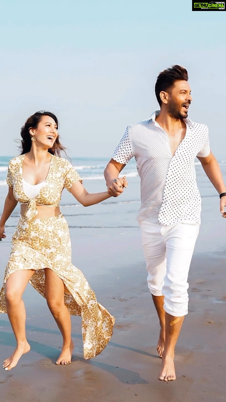 Rochelle Rao Instagram - We thank god for all the blessings of the year gone πβ¦ and now itβs time to say goodbye to 2022 ππ» β€οΈ β¦ 12 beautiful chapters gone bye . Looking forward to an amazing 2023 . See you guys next year with more love and gratitude in our hearts for you all and all your support π π . See you on the other side #newyearseve #goodbye2022 #loveyou