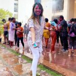 Rochelle Rao Instagram - Didn't actually have a plan today but we just couldn't resist the sounds of #holimasti coming from our garden after 2years! Ended up joining the fun in our building & having a yummy #holilunch as well! Kulfi was the best way to end the party in this crazy heatwave we have been having! Hope you had a #happyholi everyone wishing u #loveandlight #summerscomeearly #happyholi #kero #couplegoals