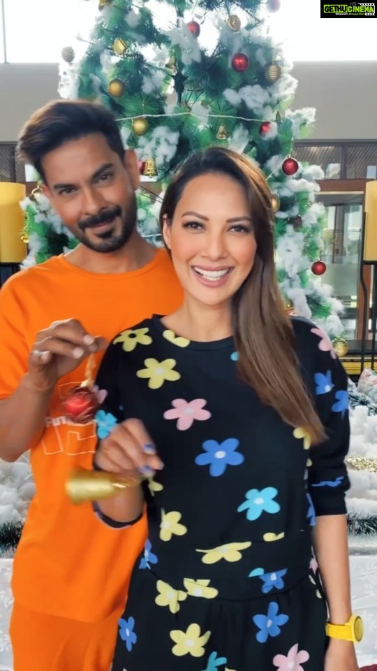 Rochelle Rao Instagram - Grooving into Christmas ☃️🎄❤️🎅🏻🎁 @keithsequeira 😍 Outfit : @onlyindia 📸: @flamingo.productions 📍: @theradissonblu_karjat #rochelle #rochellerao #LotteryOnTKSS #lottery #actorslife #trending #christmasiscoming #winterseason #christmascoming #december #happiness #excited #christmasvibes #christmas #trendingreels #trendingsong #christmassong Radisson Blu Resort & Spa Karjat