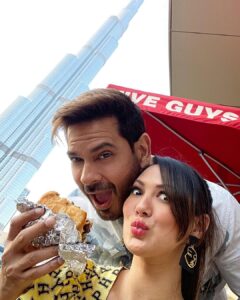 Rochelle Rao Instagram - Happy birthday to my most beautiful , intelligent , adorable , cute , sexy , delicious …. burger relishing partner in crime … mine @rochellerao …. 
Baby in the midst of all this glossed over imaging you are the real deal . My always my best 💝. 

Here’s to our lame madness and crazy fun 🍻. Pray you have the best year yet and may the year ahead be another journey another roller coaster ride that we roll thru 🙏 . 

Happy Birthday 💕

Together and always OUR ride xxx 
❤️