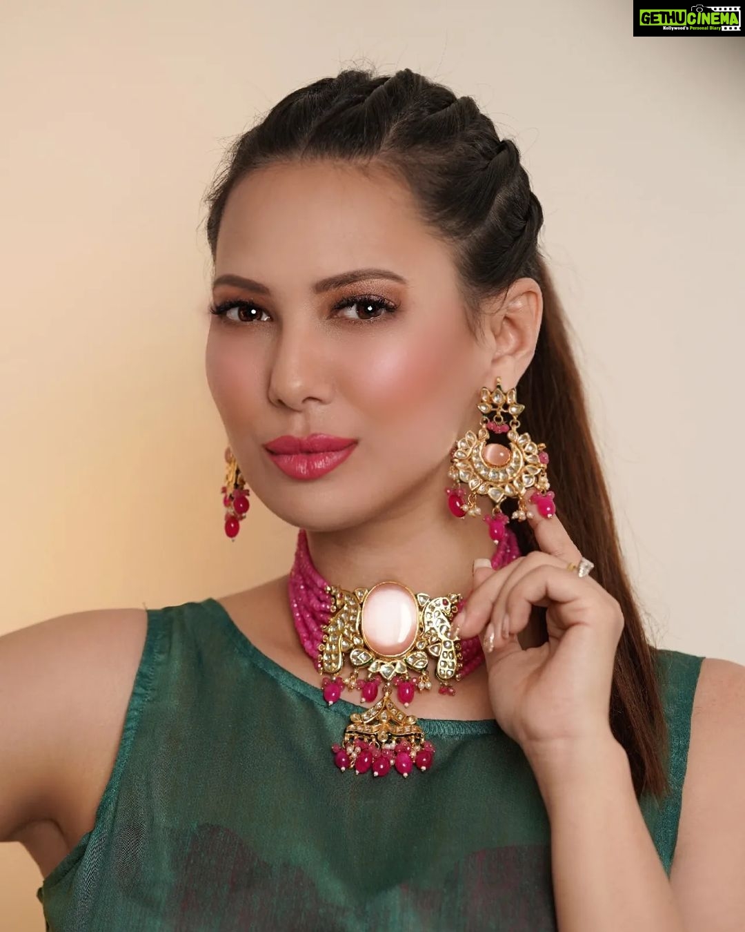 Rochelle Rao - 11.4K Likes - Most Liked Instagram Photos
