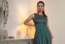 Rochelle Rao Instagram - I've always thought I looked best in a sari but this elegant piece from @springdiariesstore I wore for Diwali make me wonder... thoughts? Wearing @maejewellery X @thelittlebaublebox Jewellery @blushbee_beauty Lipstick