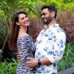 Rochelle Rao Instagram – Full Monsoon feels in this  @howwhenwearclothing outfit from our candid shoot with  @officialhumansofbombay by @kutbudgram … love “romancing u” in the rain by baby @keithsequeira
