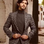 Rohan Mehra Instagram - In a world full of trends, I want to remain a classic ☑️ . #rohanmehra #lookoftheday #classic #vintagestyle