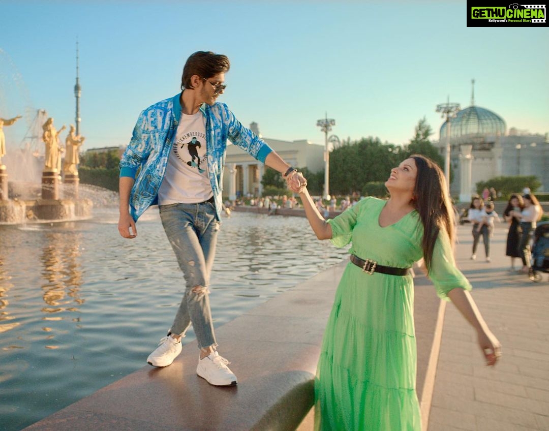 Rohan Mehra - 78.5K Likes - I don’t understand girls.. Khud ladti hain or khud hi naraz hoti hain 🤪@iamhimanshikhurana
Aakad coming soon 😉
#behindthescenes of the most awaited song #aakad ❤️
@officialsimarsethi
@rvsinghmusic
@jus.keys
@vindernathumajra
@amarpreetchhabra
@ferozskhan
@sumeetsinghm
@unisysinfosolutions
@sagamusic