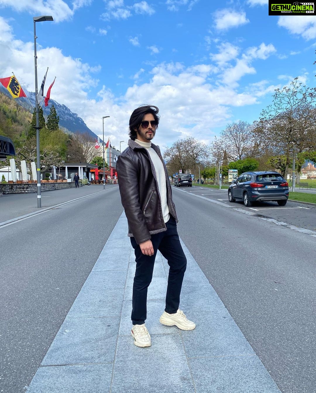 Rohan Mehra Instagram - So divine !! So blissful !! A Mesmerising place π¨π. Beauty as far as your eyes can see π€©. . #rohanmehra #switzerland #travelphotography #interlaken #travel #instagood Interlaken, Switzerland