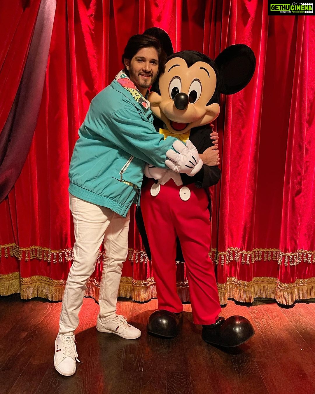 Rohan Mehra Instagram - Disneyland Paris it is 🤍 . #rohanmehra #disney #disneyland #travel #paris #france