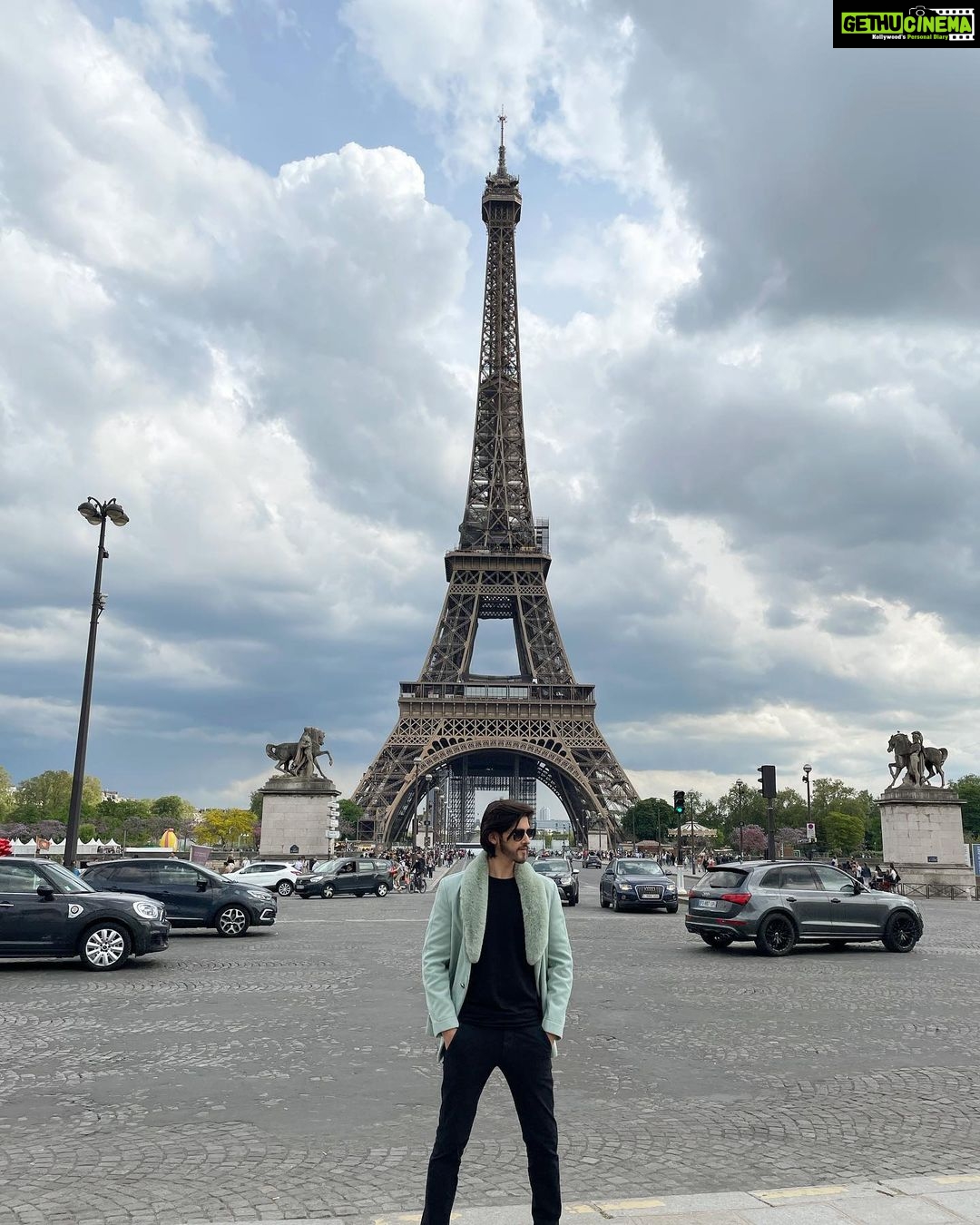 Rohan Mehra Instagram - Hello 👋 from Paris 🇫🇷 . #rohanmehra #paris #france #eiffeltower Eiffel Tower, Paris, France