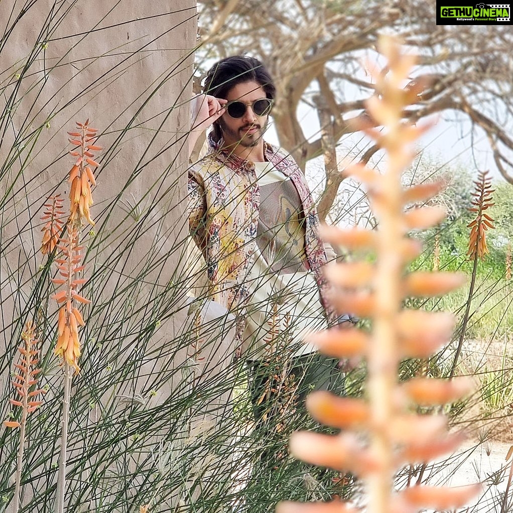Rohan Mehra Instagram - Hume toh loot liya mil ke husn walon ne 🤣🙌