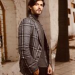 Rohan Mehra Instagram - In a world full of trends, I want to remain a classic ☑️ . #rohanmehra #lookoftheday #classic #vintagestyle