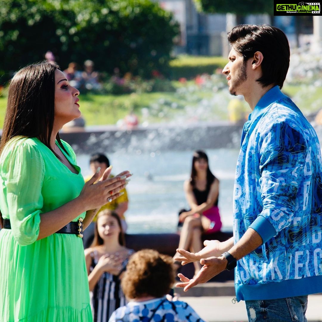 Rohan Mehra - 78.5K Likes - I don’t understand girls.. Khud ladti hain or khud hi naraz hoti hain 🤪@iamhimanshikhurana
Aakad coming soon 😉
#behindthescenes of the most awaited song #aakad ❤️
@officialsimarsethi
@rvsinghmusic
@jus.keys
@vindernathumajra
@amarpreetchhabra
@ferozskhan
@sumeetsinghm
@unisysinfosolutions
@sagamusic