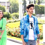 Rohan Mehra Instagram - I don’t understand girls.. Khud ladti hain or khud hi naraz hoti hain 🤪@iamhimanshikhurana Aakad coming soon 😉 #behindthescenes of the most awaited song #aakad ❤️ @officialsimarsethi @rvsinghmusic @jus.keys @vindernathumajra @amarpreetchhabra @ferozskhan @sumeetsinghm @unisysinfosolutions @sagamusic