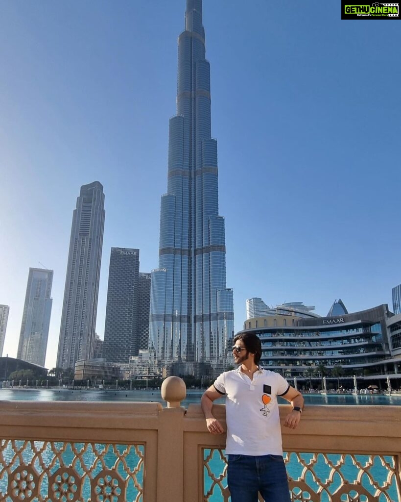 Rohan Mehra Instagram - I need Vitamin D… Dubai again ❤ Burj Khalifa, Dubai