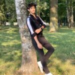 Rohan Mehra Instagram - Let your light shine ✨ . . . 1 or 2 - Which pose do you think is better 🤔 ??? Saint Petersburg, Russia