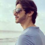 Rohan Mehra Instagram - I feel more than complete today😃. Love you my 3 million insta family❤️. You guys have been with me throughout my journey and it means a lot to me 🙏🏻. Your edits, comments and videos always motivate me to keep going... Thank you so much for everything🤗. #rohanmehra #gratitude #overwhelmed #blessed #3million #instafamily #loveyouall 😇