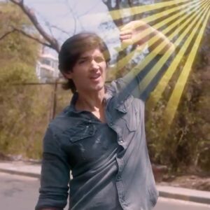 Rohan Mehra Instagram - As the summer sun shines brighter every day, we thought we'd shed some light on its dark secrets. 👀
We want you to see the #DhoopKaAsliRoop and stay protected from its #DangerouslyBright rays. 
Wondering what these secrets are? Watch the video to find out, and share it to help spread the word.

Featuring: @shivangijoshi18 @karishmasharma22 @rohanmehraa @tridhac @tanyasharma27 @shaktiarora
.
.
#LotusHerbals #Karishmasharma #Rohanmehra  #Shivangijoshi #Tridhac #Tanyasharma #Shaktiarora #DhoopStepChallenge #PSA #HerbalSunscreen #SummerEssential #OilControl #SPFForAll #SunCare #SPF #SunDamage #SummerSun #ReadyForSun #CrueltyFree #MatteLook #NonOilySunscreen #UVRays #MatteGelSunscreen #BroadSpectrum #InvisibleSunscreen #SPFIsYourBFF #SunscreenAlways #SunscreenEveryday
Reposted from @lotus_herbals