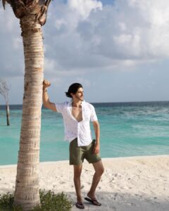 Rohan Mehra Instagram - Smell the sea, 
Feel the breeze, 
Hear the ocean,
Be at ease.
.
.
.
@fushifaru @wanderxo_ 
#fushifaru #fushifarumaldives #feelingfantastic
#chicboutique #Funinthesun #maldives