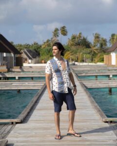Rohan Mehra Instagram - Villa over the water ✅ 
Beach outfit ✅ 
Shades of blue & green palm trees ✅ 
Perfect island vacay 🌴 
.
.
.
@fushifaru @wanderxo_ 
#fushifaru #fushifarumaldives #feelingfantastic
#chicboutique #Funinthesun #maldives