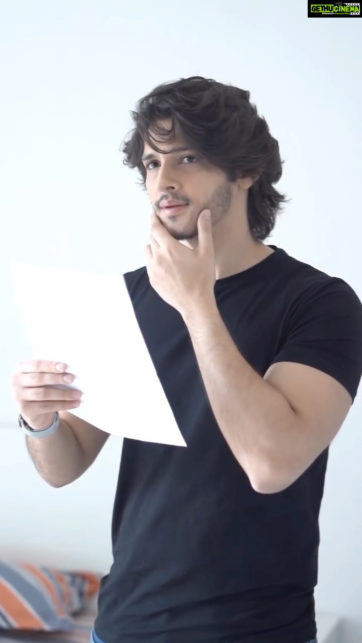 Rohan Mehra - 57.7K Likes - When the spotlight is on you, there is no looking back! You need to feel confident to slay any role on the stage and believe in yourself to give the best performance!
That’s why I only trust @philipsindia to help me get the flawless look for any audition.
Need to get the spot-on look on stage? The Philips Power Adapt Smart Beard Trimmer will give you the confidence you need to be #TenOnTenYou and give your best.
Available on all major e-commerce platforms and your nearby stores. So, what are you waiting for? Get the perfect score now!