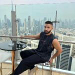 Rohit Suchanti Instagram - Hard hu chote, Tere jaisa Maska nhi * SLS Dubai Hotel & Residences