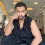 Rohit Suchanti Instagram - Why chase you , when I’m the catch?😉