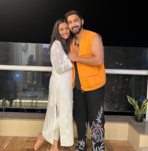 Rohit Suchanti Instagram - One family ❤️ Thank you for coming everyone 💫