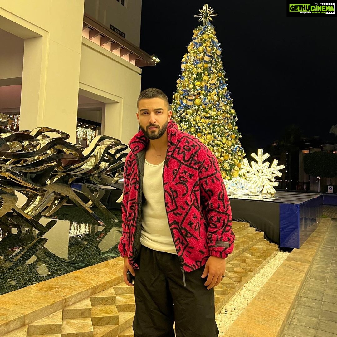 Rohit Suchanti Instagram - Right here baby …. Mayabay Dubai