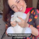 Roopal Tyagi Instagram - Billi ja ja jaaaa.. 🕊️ kabutar la la laa. P.S. maine pyar kiya was such a big hit that it was dubbed in multiple languages like Spanish, English etc! Did you know that? #kabutarjajaja #spoof #mainepyarkiya #talkinenglish #hindi #funnyreels #funnyvideos