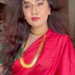Roopal Tyagi Instagram – गुढीपाडवा व नववर्षाच्या हार्दिक शुभेच्छा…! 🙏🏼
My Gudi Padwa outfit forever 🥰 may this year bring prosperity to all! 
#gudipadwa #bestwishes #ved