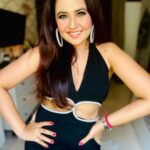 Roopal Tyagi Instagram – All things glittery and sparkly ✨ 🫶🏼 

#myownsunshine #shinebrightlikeadiamond