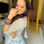 Roopal Tyagi Instagram - Indian outfits are a vibe ✨ #suits #anarkalisuits #ootd #instafashion #indianoutfit #silverjewelry