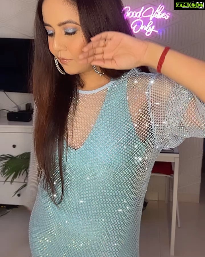 Roopal Tyagi Instagram - Pretty dresses are all right, lovely pictures are all right, Being happy on social media is all right… But remember.. these are only a part of someone’s life. There are a lot of things that humans go through.. every single one of us. No one has that perfect life! NO ONE. I personally don’t like sharing negativity on my social media.. which is why I stick to the good stuff mostly, but that doesn’t mean my life is perfect! 💎 Just a reminder for all you lovely souls out there 🥰 #dontcompare #socialmediaisapartoflife #gyaanoftheday #ootd #meshdress #shinyoutfit