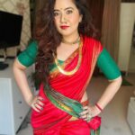 Roopal Tyagi Instagram – Saree love forever ❤️

#navarisaree #sareelove #sareenotsorry