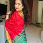 Roopal Tyagi Instagram – Saree love forever ❤️

#navarisaree #sareelove #sareenotsorry