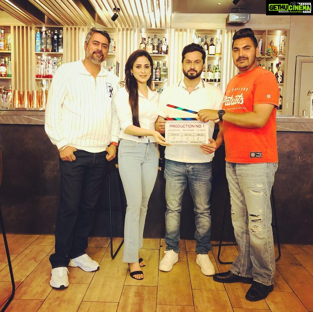 Roshan Prince - 2.6K Likes - Most Liked Instagram Photos