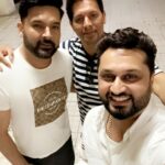 Roshan Prince Instagram – Happy Birthday @kapilsharma ❤️❤️ Jug Jug Jiyo 
Tasveer vich @kapilsharma , @rajimussavar @theroshanprince Mumbai, Maharashtra