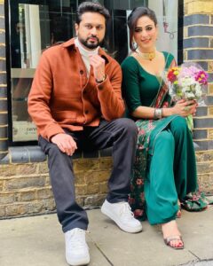 Roshan Prince Instagram - Manvir te Mehar .

Ki mein jhooth Boleya movie has released watch our chemistry with full on comedy or drama only on @zee5 

@zeemusiccompany @zeepunjabi_off @manmeetbindra46 @iamamritpreet @gurlovesinghratol @nishabano @nirmalrishiofficial @ishivam.sharma